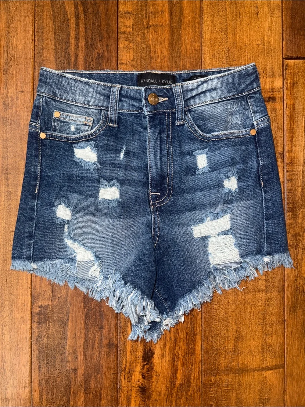 Kendall + Kylie Icon Denim Shorts distressed size 25 EUC
